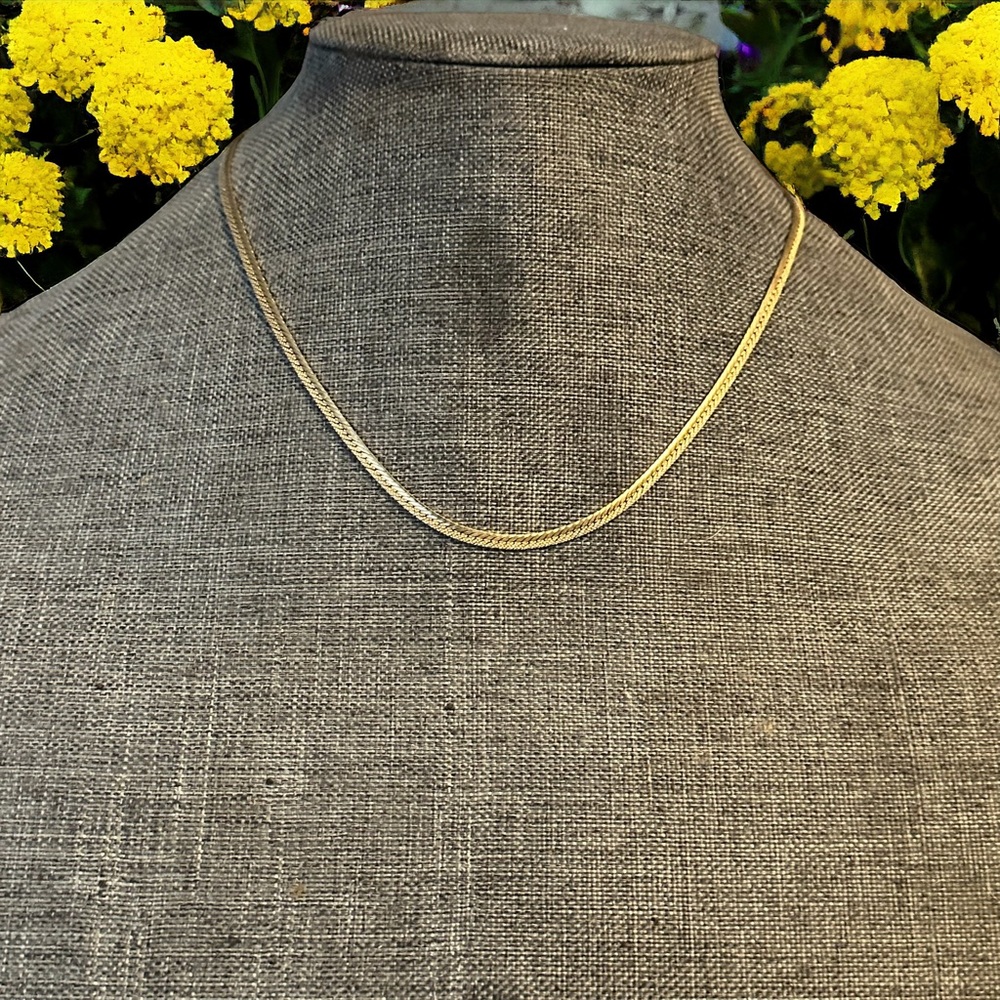 Vintage American Showcase herringbone necklace